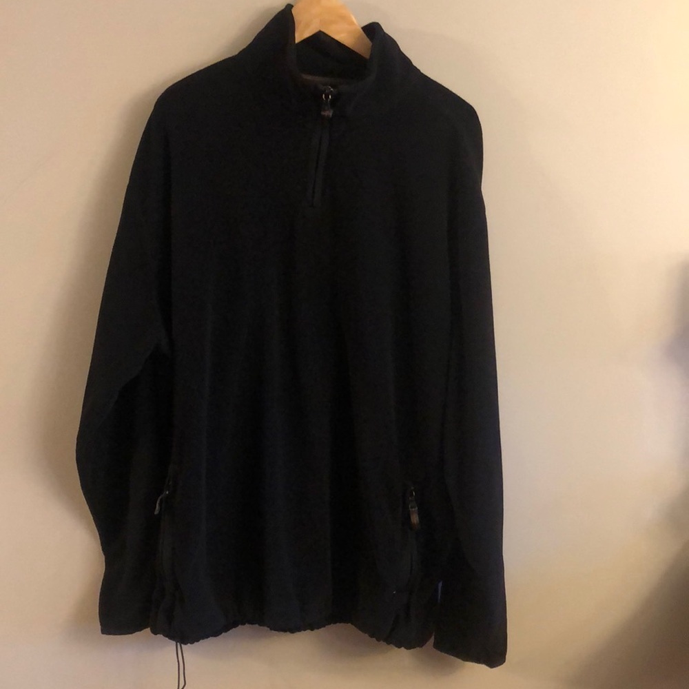 ST. Johns Bay black fleece half zip up